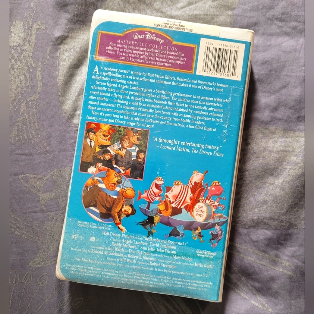 ⭐️SEALED Disney Bedknobs & Broomsticks VHS⭐️ - Picture 2 of 3